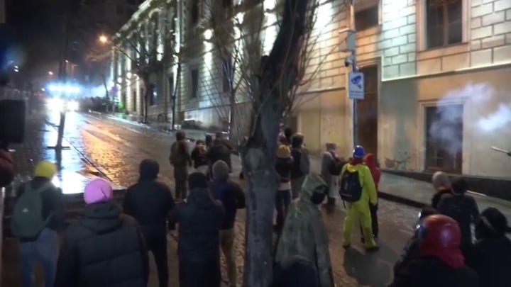 Violent protests erupt in Georgia 
