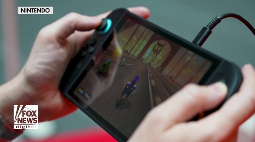 新型　Nintendo Switch Unboxing The New Nintendo Switch | Fox News Video