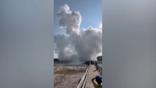 Tourists run away as Yellowstone explosion blasts debris, smoke in air - Fox News