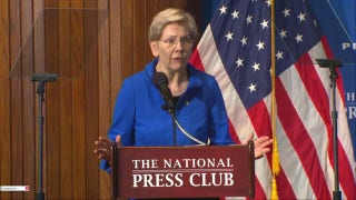 Elizabeth Warren warns that Democrats need to ‘read the room’ on the economy