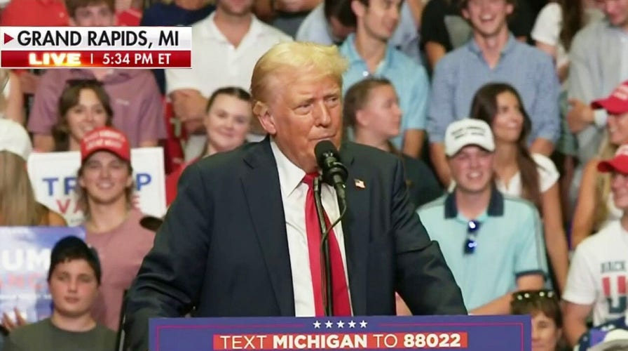 Trump to Michigan rally: Who would you like to run against me?