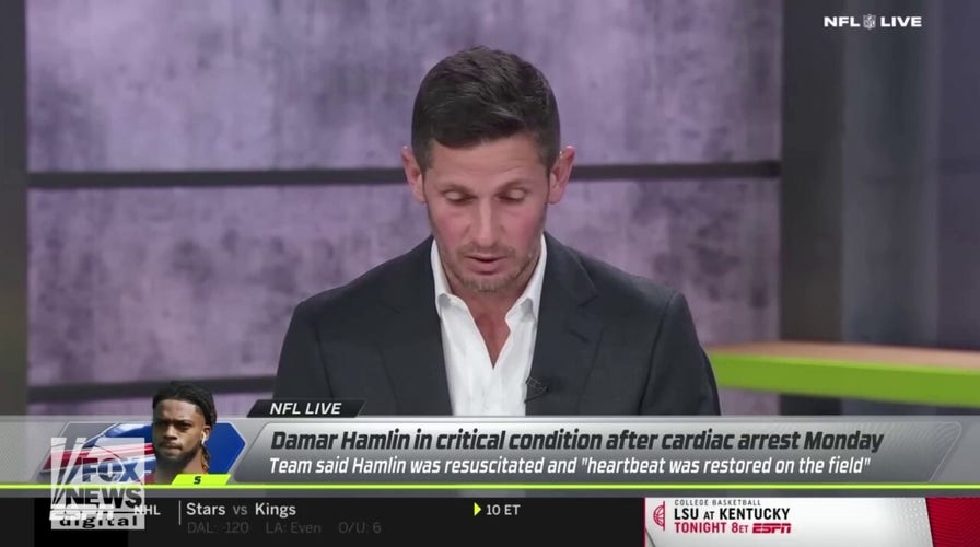 ESPN's Dan Orlovsky leads live prayer for Damar Hamlin 