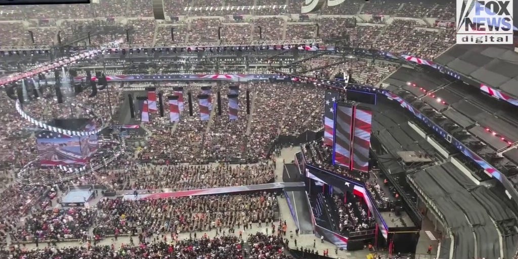 WrestleMania 41 fans launch into 'USA' chants after national anthem