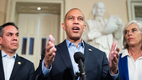 WATCH LIVE: Jeffries holds press conference as midterms inch closer - Fox News