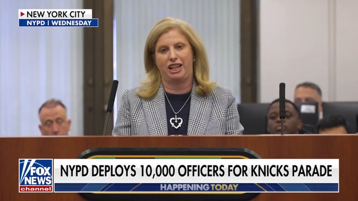 NYPD deploys 10,000 officers for Knicks parade