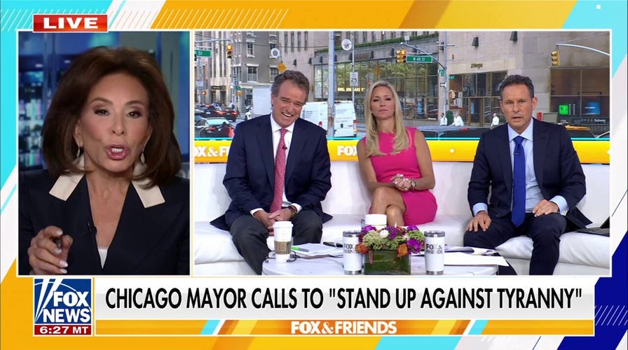Chicago mayor pushes back against Trump admins crime crackdown