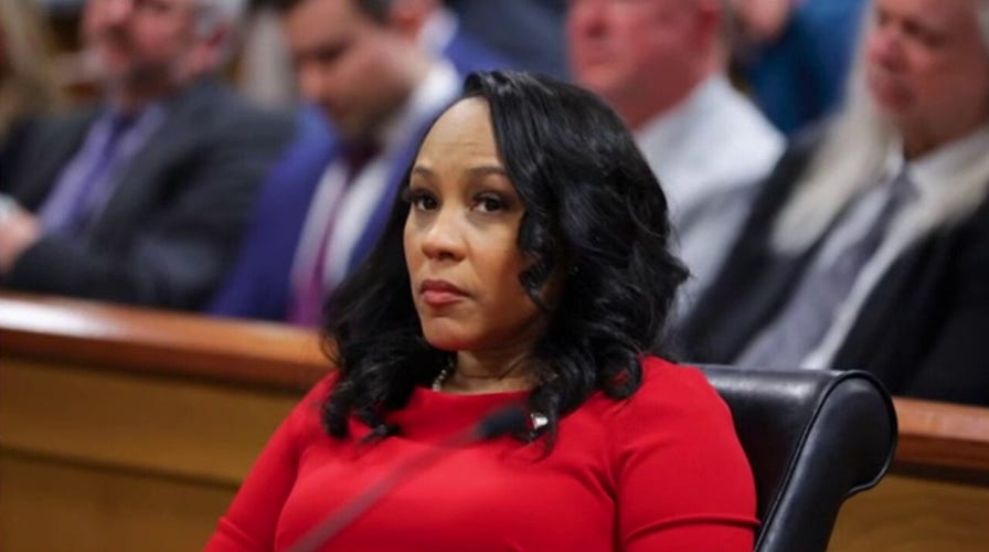 Former federal prosecutor reacts to Trump's 'significant' win in Fani Willis case