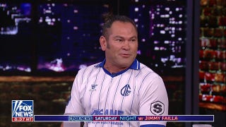 Johnny Damon shares whether he's had anything thrown at him in the outfield