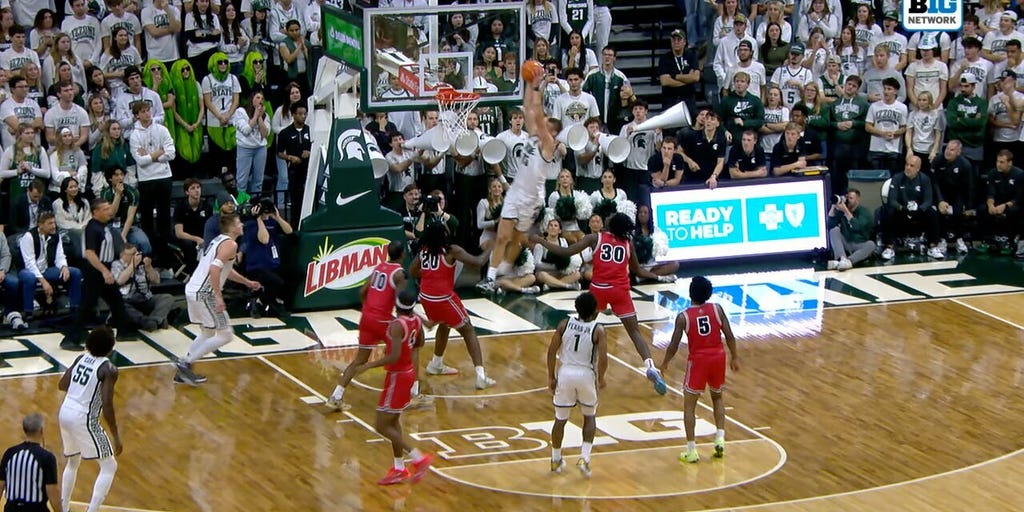 Michigan State's Carson Cooper hammers home alley-oop vs. Detroit Mercy