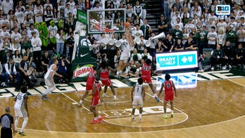 Michigan State's Carson Cooper hammers home alley-oop vs. Detroit Mercy