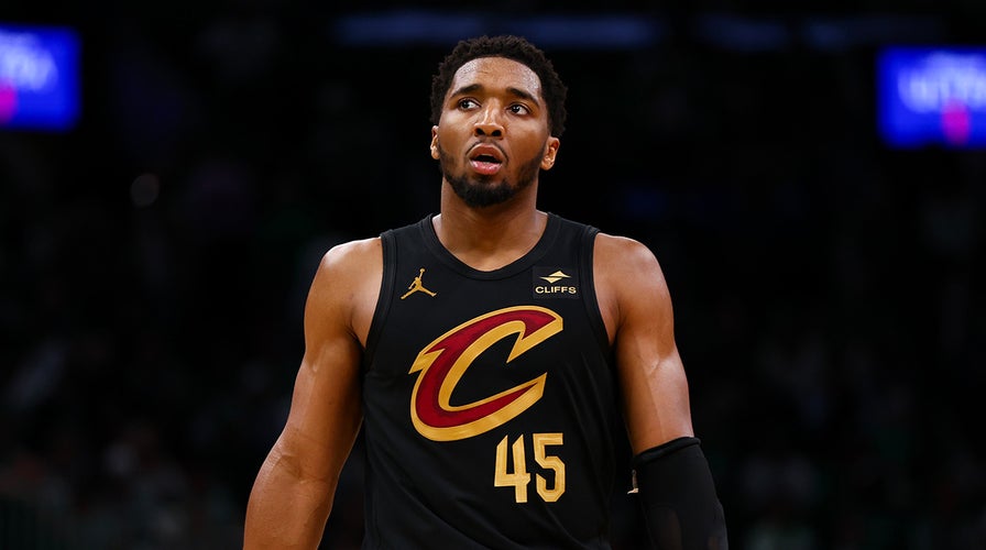 Lakers reportedly target Cavaliers’ Donovan Mitchell amid trade rumors