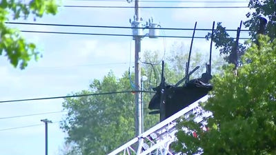 2 dead after a plane crashes into Ohio home