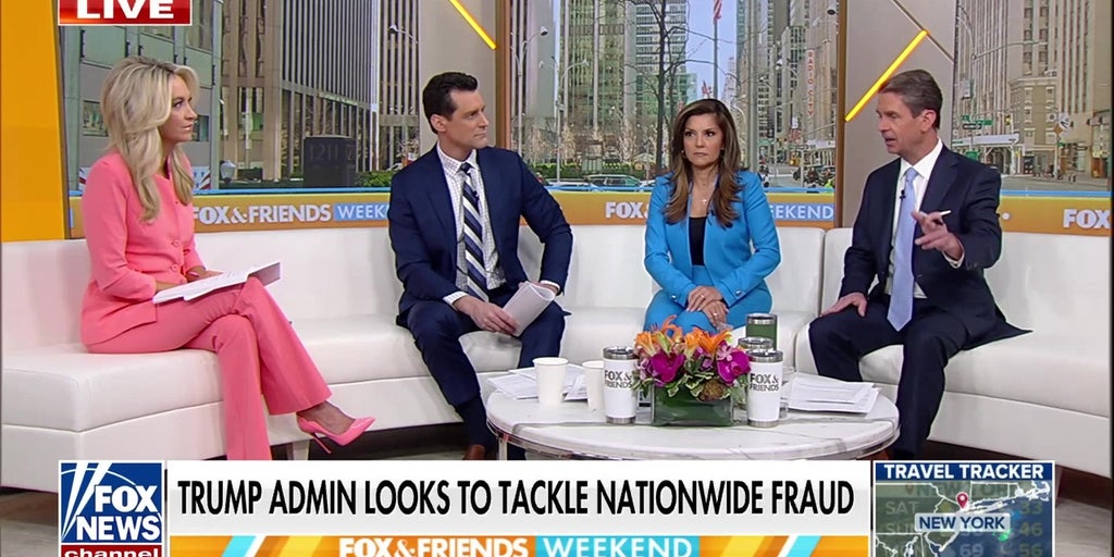 Vance hosts first White House anti-fraud task force meeting