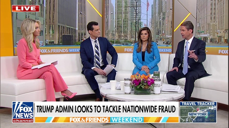 Vance hosts first White House anti-fraud task force meeting