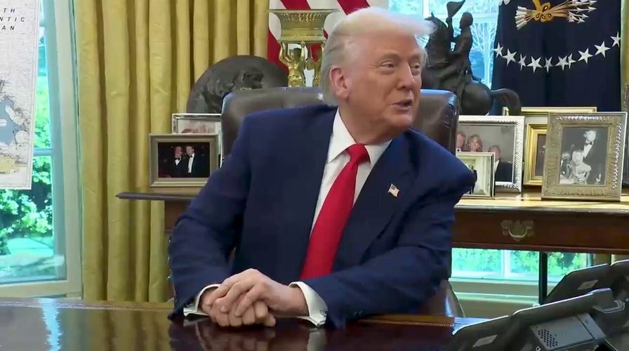 Trump praises Michigan Gov. Gretchen Whitmer during Oval Office remarks