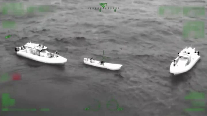 Un Black Hawk intercepta un barco cargado de droga frente a las costas de Puerto Rico