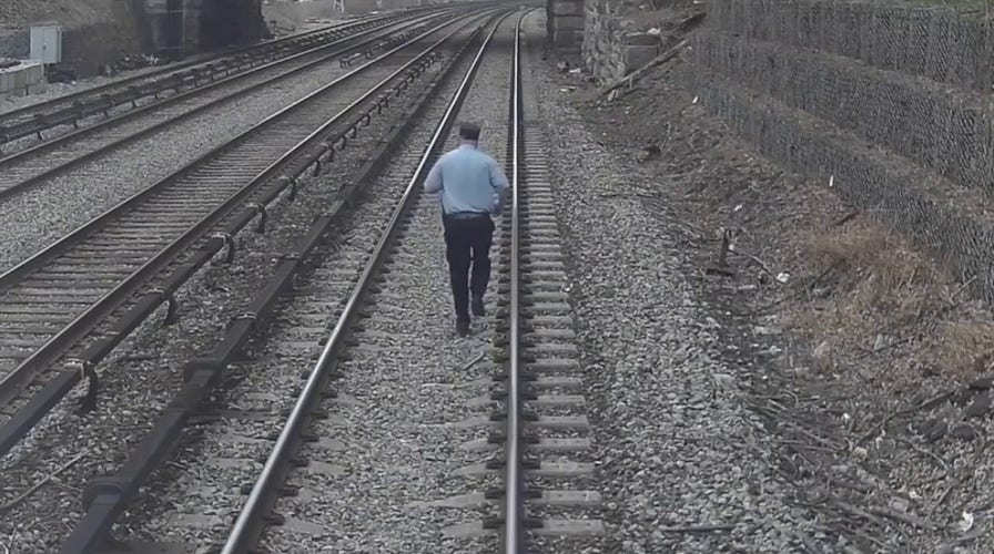 MTA crew saves toddler from train tracks near New York City