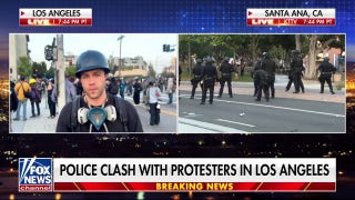Tonight's protests are the least violent of the last three days, says independent journalist
