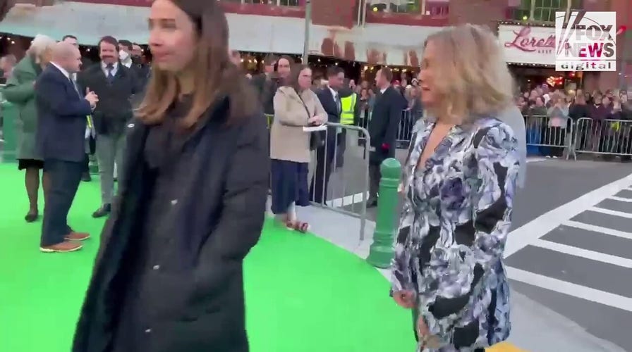 Catherine O'Hara walks the green carpet at the Earthshot Prize Awards