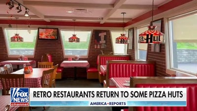 Pizza Hut owners bring retro vibes back to restaurants with old-school remodels