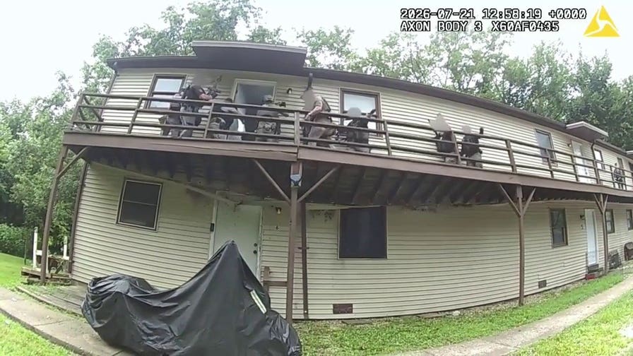 US Marshals survive deck collapse while serving warrant at sex offender's home
