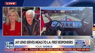 Jay Leno serves meals to first responders: The LA Fire Department is the 'best in the world' - Fox News