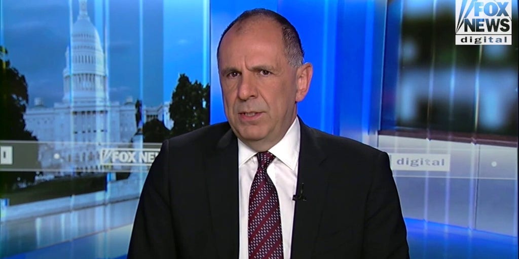 Greek foreign minister warns Europe, US to keep a close eye on Syria regime