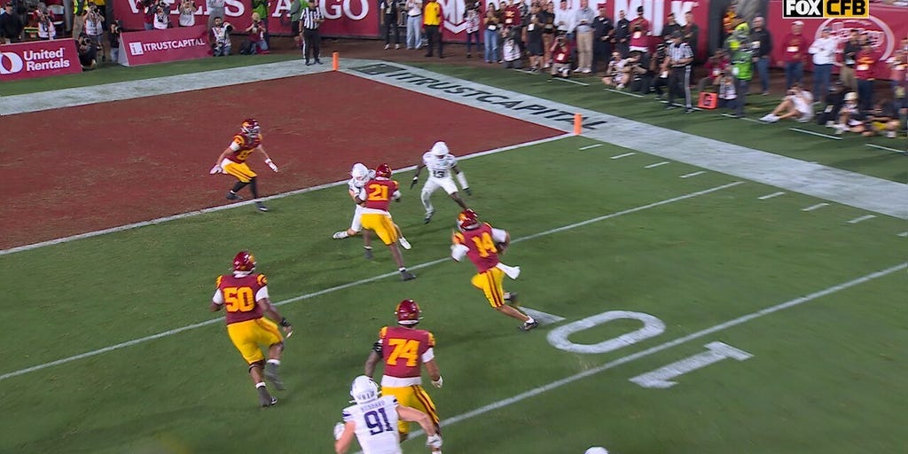 Jayden Maiava rushes for 6-yard TD, giving USC lead over Northwestern