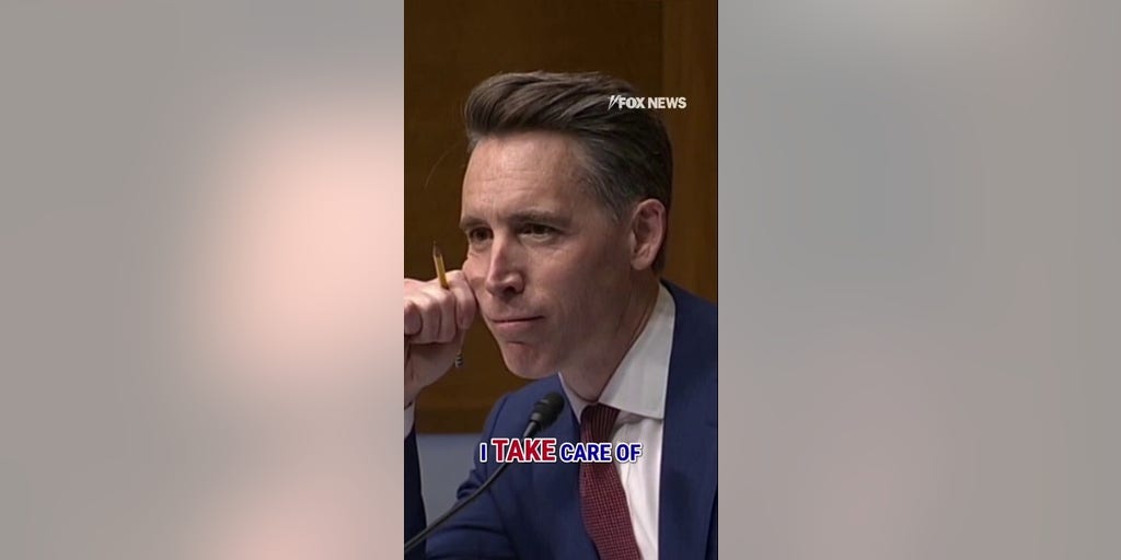 Doctor struggles to answer if men can get pregnant