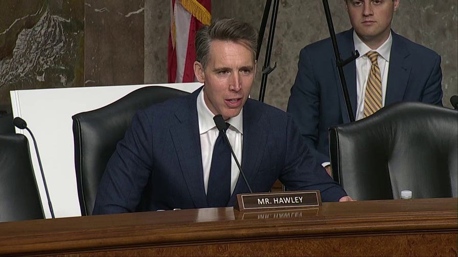 Senator Hawley asks if Yale swimmers consented to sharing a locker room with Lia Thomas