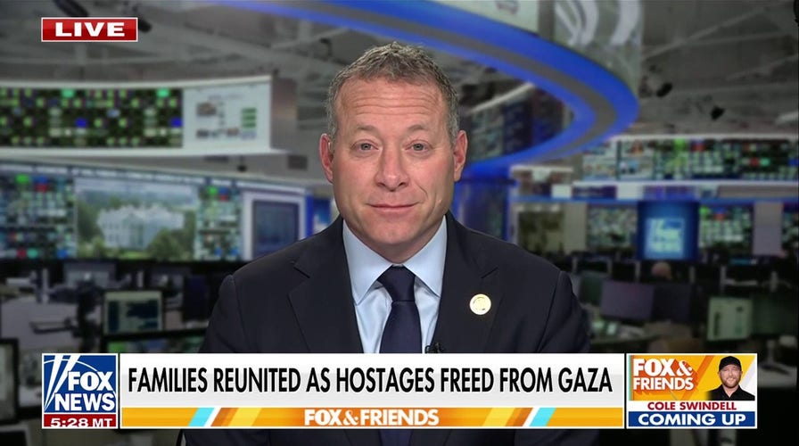 Dem lawmaker applauds Trump for Israel-Hamas peace deal: 'Give credit where it's due'