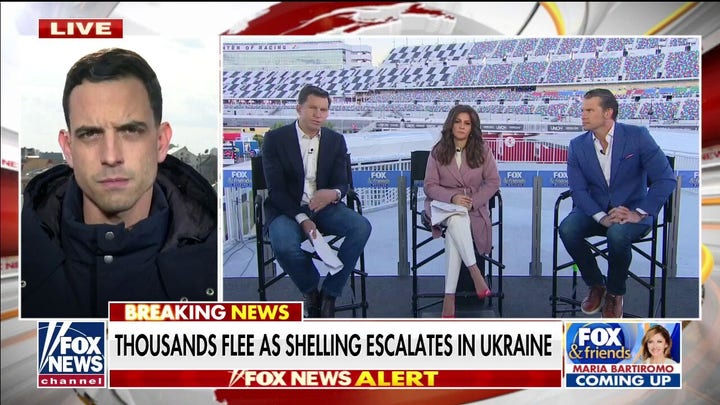 Thousands flee as shelling escalates in Eastern Ukraine sending Fox News crew running for cover