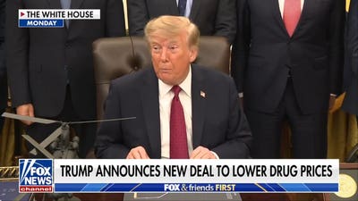 Trump unveils new deal to lower prescription drug prices