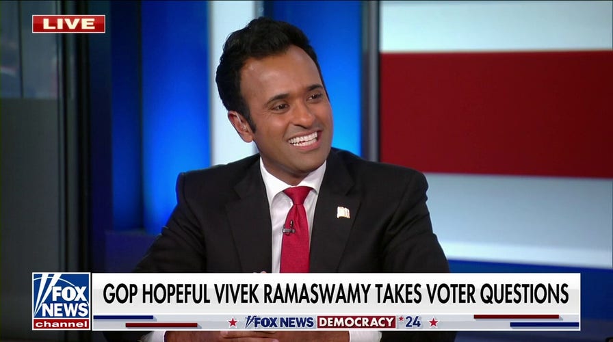 2024 hopeful Vivek Ramaswamy takes voter questions from independent, GOP voters