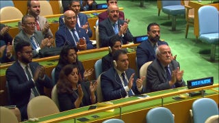 Palestinian Authority Leader Mahmoud Abbas scores long round of applause at UNGA