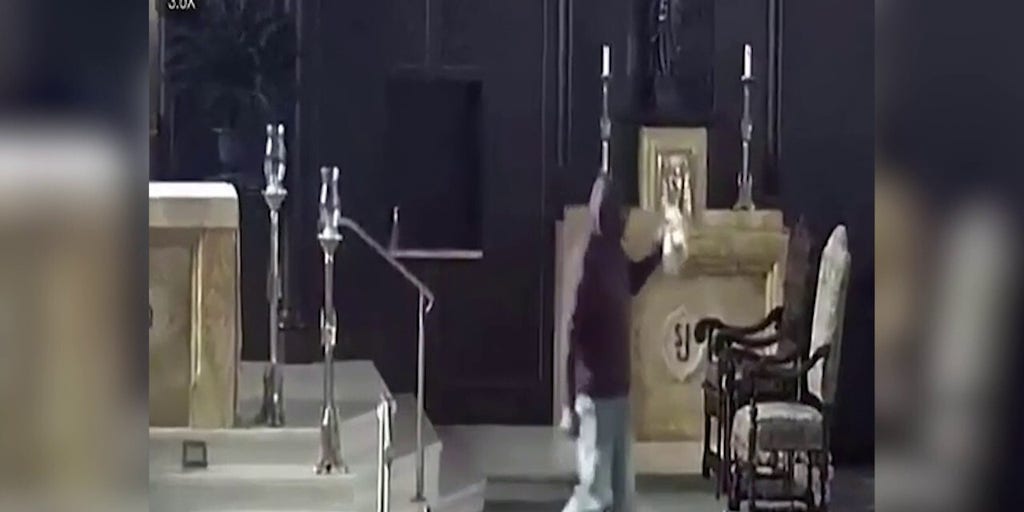 Video shows suspect breaking into Philadelphia church's ‘poor box’ before Christmas