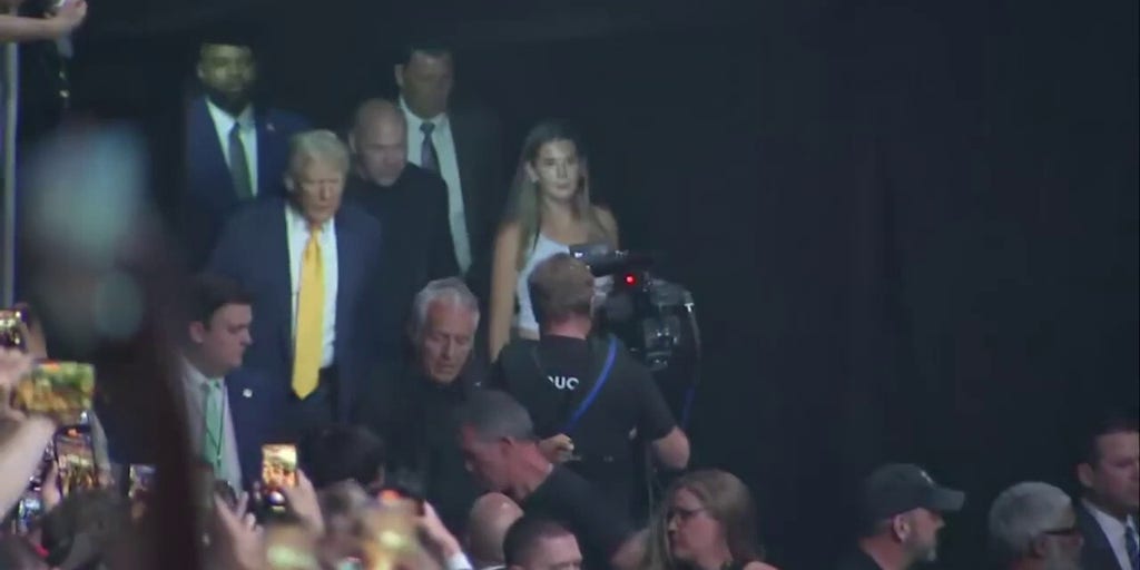 Trump makes entrance to UFC 314