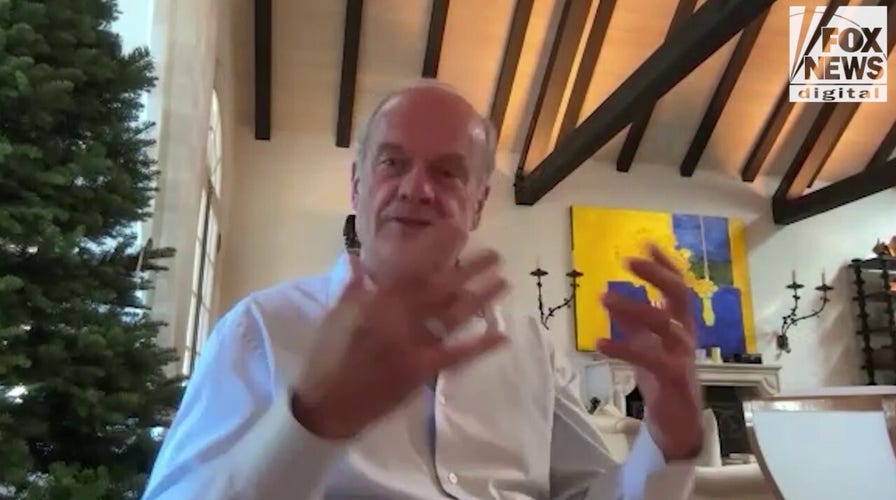 Kelsey Grammer says 'nincompoops are running things’ in Los Angeles
