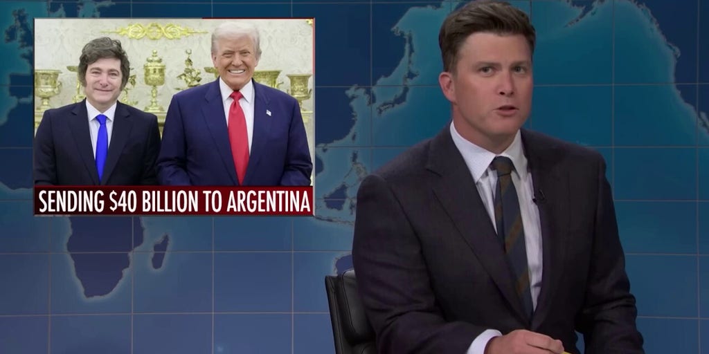 SNL 'Weekend Update' host's joke on Trump admin doesn't land with audience
