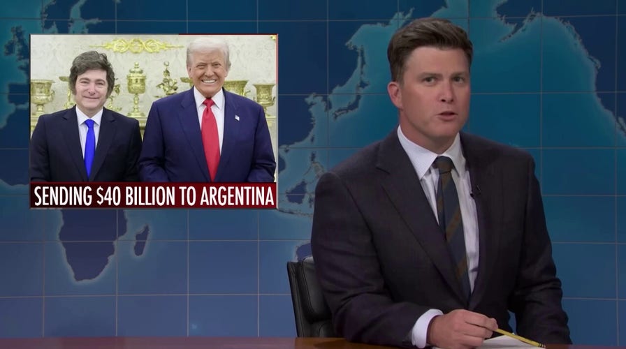 SNL 'Weekend Update' host's joke on Trump admin doesn't land with audience