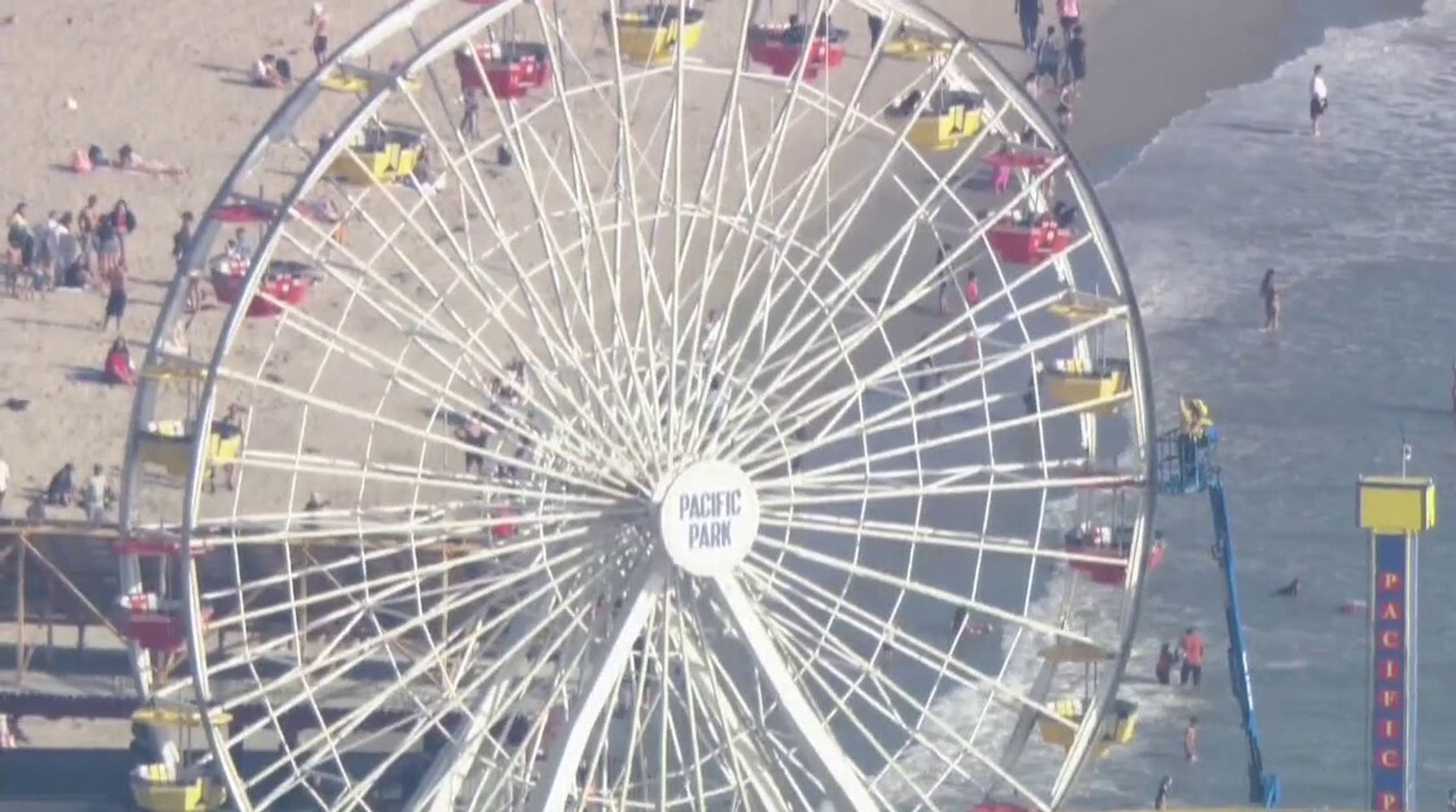 Man Climbs California Ferris Wheel, Claims Bomb, Evacuates Santa Monica Pier