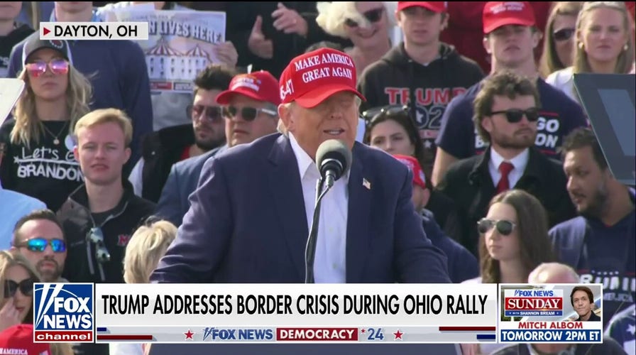 Trump speaks at campaign rally in Ohio: 'Biden apologized to a killer'