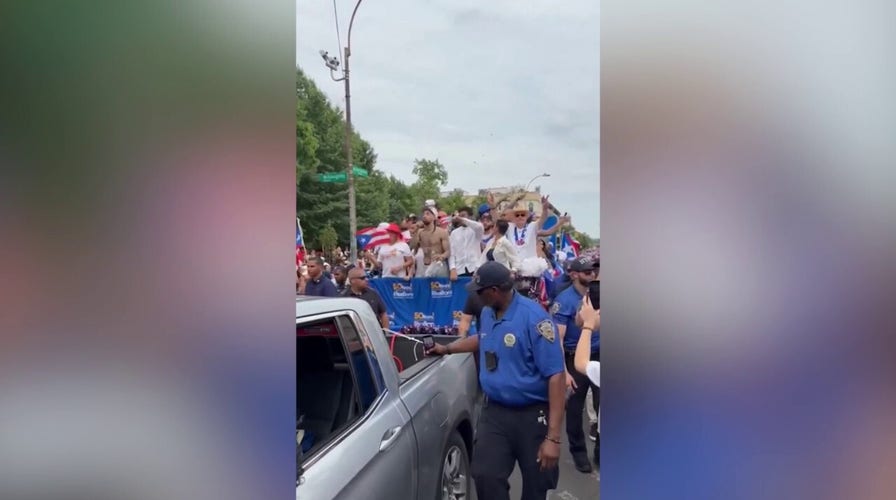Mamdani parties with Knicks champion Jose Alvarado at Puerto Rican Day Parade