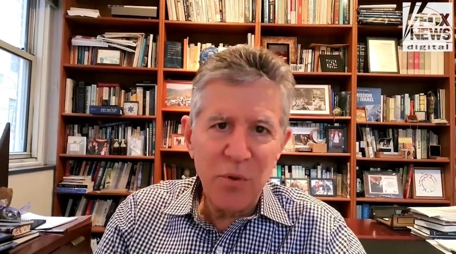 Rabbi Hirsch urges Zohran Mamdani to condemn the phrase 'globalize the intifada'