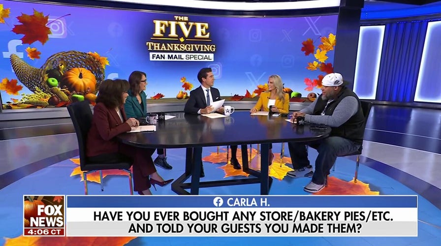 ‘The Five’ takes viewers questions on Thanksgiving celebrations
