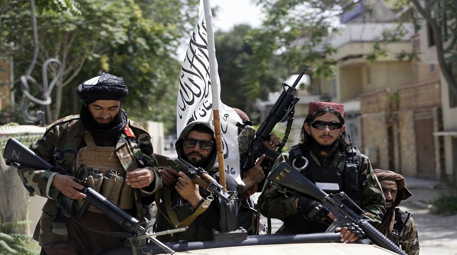 Taliban pressures Afghans not to leave the country