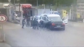Armed gang stages attack on prison convoy in France