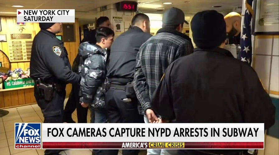 NYC to deploy 800 officers in effort to combat fare evasion in subway