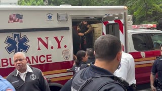 New York Court Officers attacked with a knife inside a Manhattan courthouse