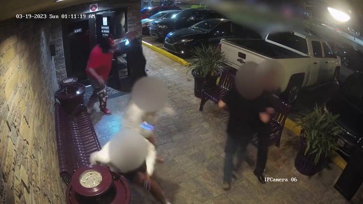 Florida security guards prevent armed suspect attempting to enter strip club